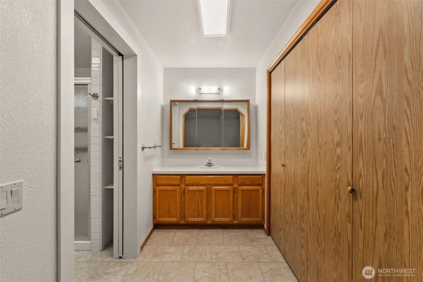 Property photo for 108 Carl Sandburg Drive, Centralia photo 15