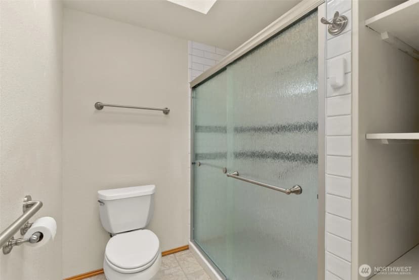 Property photo for 108 Carl Sandburg Drive, Centralia photo 16