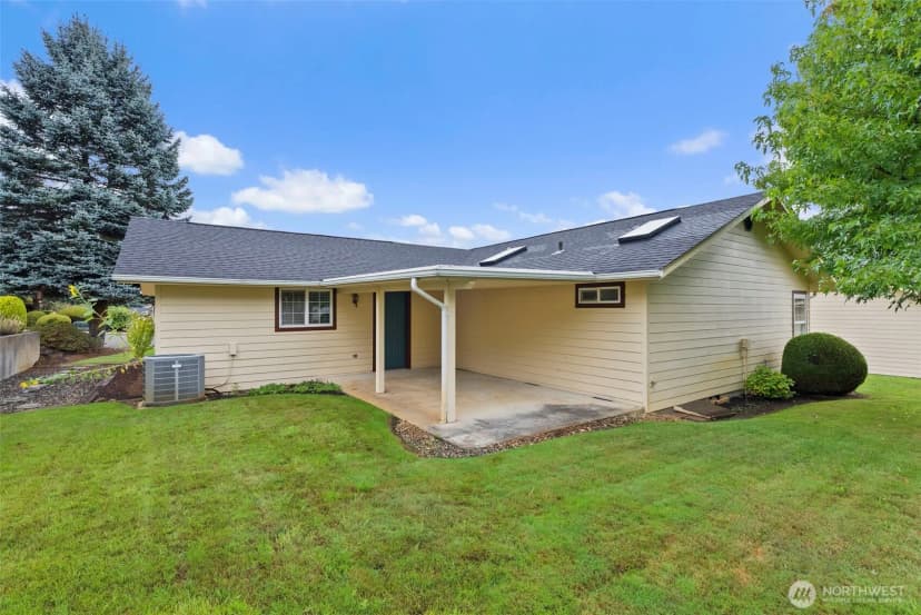 Property photo for 108 Carl Sandburg Drive, Centralia photo 23