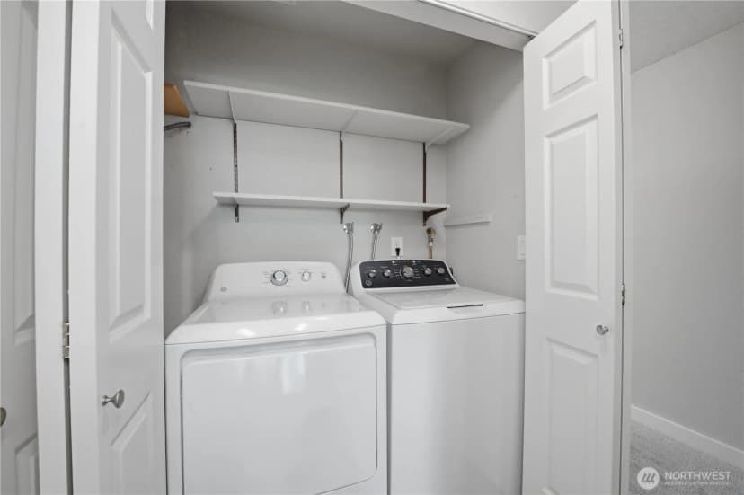 Property photo for 4189 W Lake Sammimish Parkway Se #b309, Bellevue photo 20