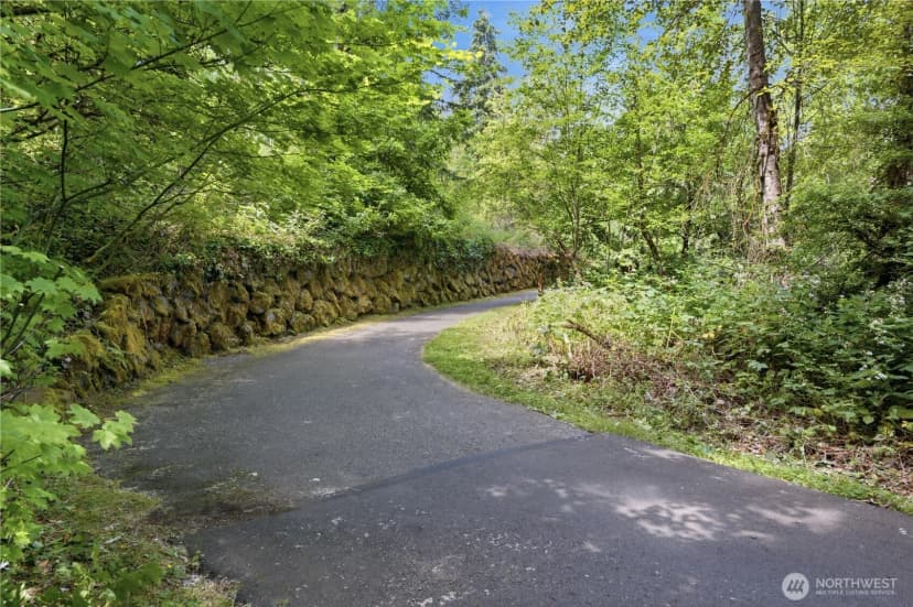 Property photo for 4189 W Lake Sammimish Parkway Se #b309, Bellevue photo 28