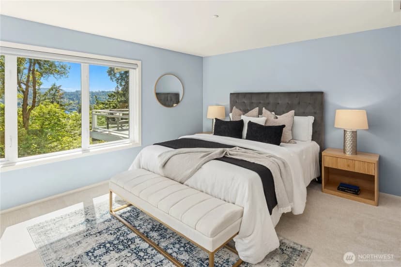 Property photo for 9210 Parkwood Ridge Road, Mercer Island photo 16