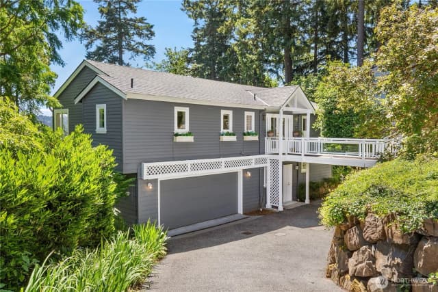 Property photo for 9210 Parkwood Ridge Road, Mercer Island