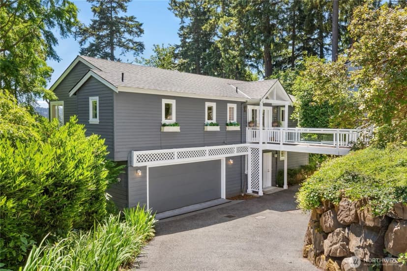 Property photo for 9210 Parkwood Ridge Road, Mercer Island
