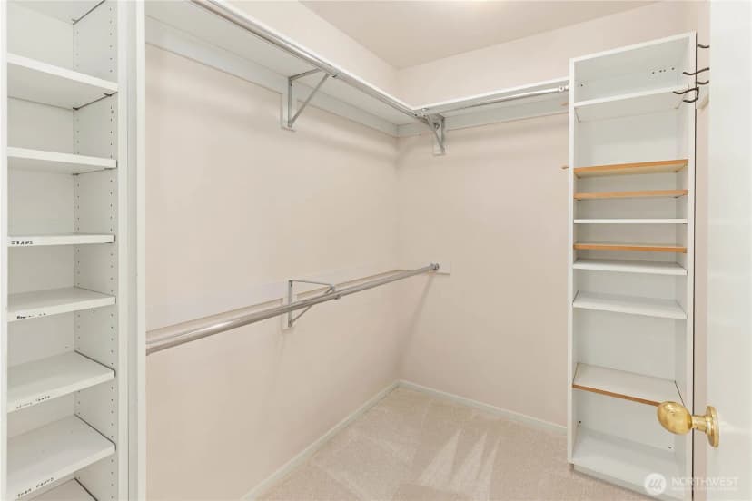 Property photo for 9210 Parkwood Ridge Road, Mercer Island photo 20