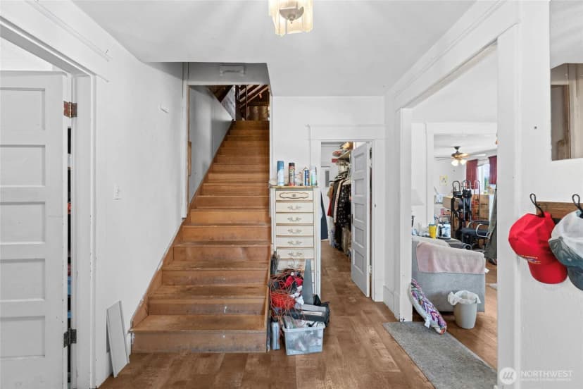 Property photo for 810 Cul De Sac Avenue, Burlington photo 22