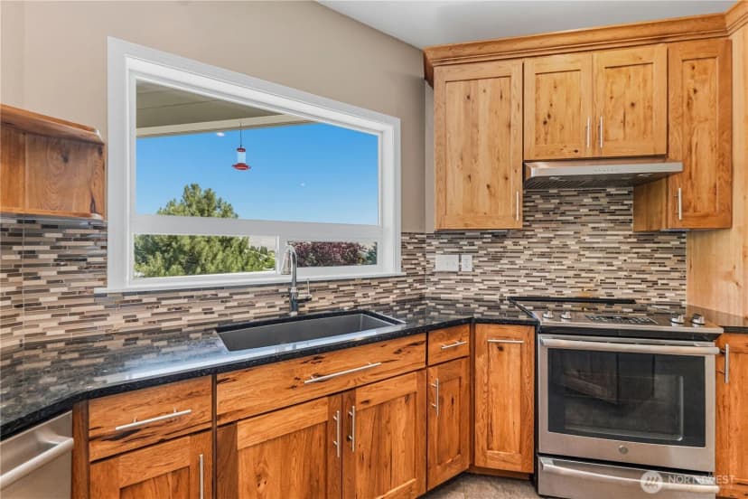 Property photo for 2777 Number 1 Canyon Road, Wenatchee photo 8