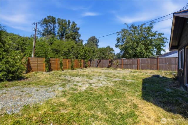 Property photo for 11410 8th Avenue S, Burien photo 5