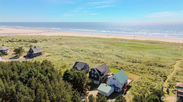 Property photo for 1004 267th Lane, Ocean Park photo 4