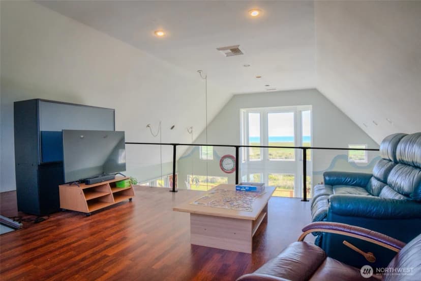 Property photo for 1004 267th Lane, Ocean Park photo 15