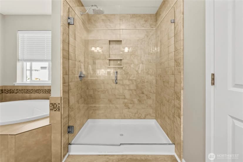Property photo for 18428 Village Parkway E, Bonney Lake photo 24