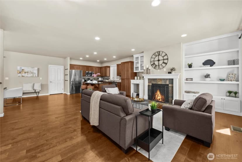 Property photo for 18428 Village Parkway E, Bonney Lake photo 6