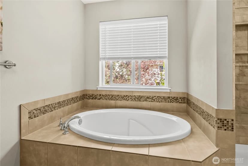Property photo for 18428 Village Parkway E, Bonney Lake photo 22