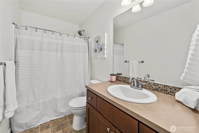 Property photo for 18428 Village Parkway E, Bonney Lake photo 28