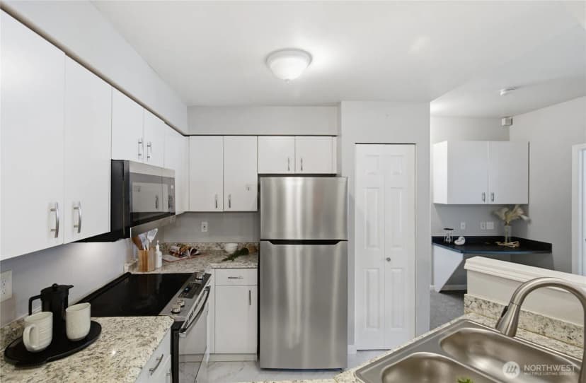 Property photo for 15300 112th Ave Ne #b104, Bothell photo 6