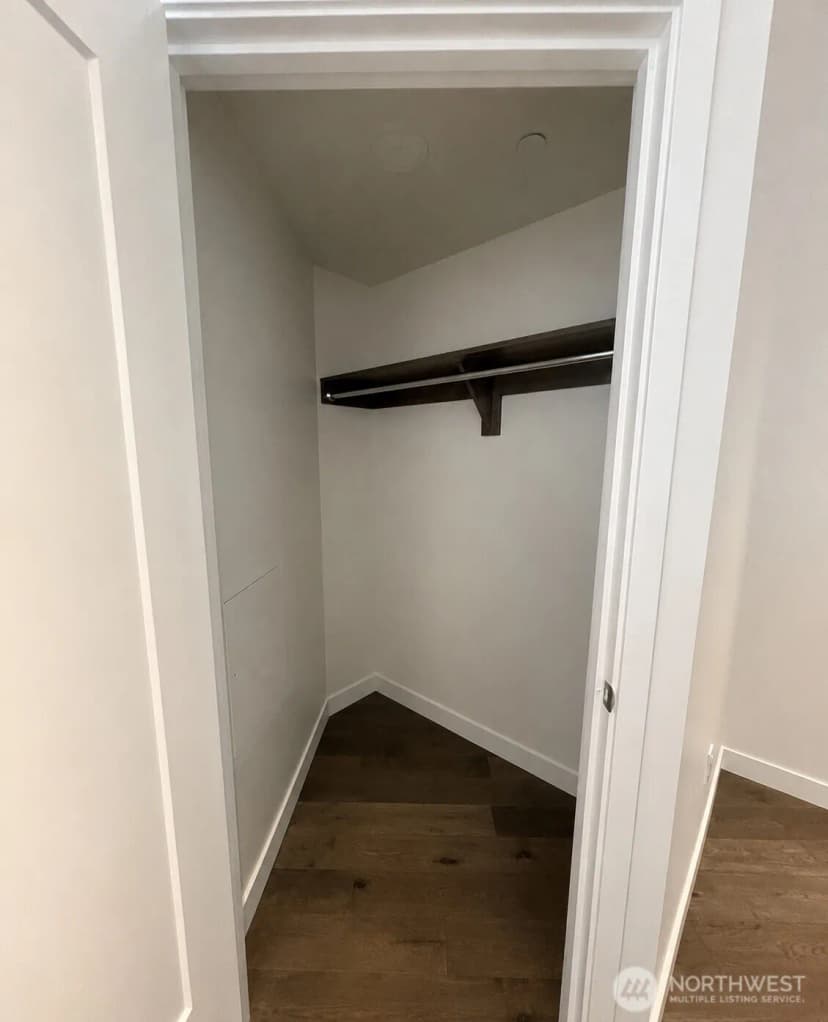 Property photo for 2510 6th Avenue #501, Seattle photo 9