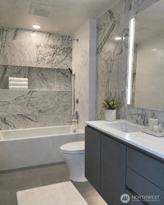 Property photo for 2510 6th Avenue #501, Seattle photo 5
