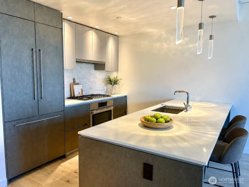 Property photo for 2510 6th Avenue #501, Seattle photo 6