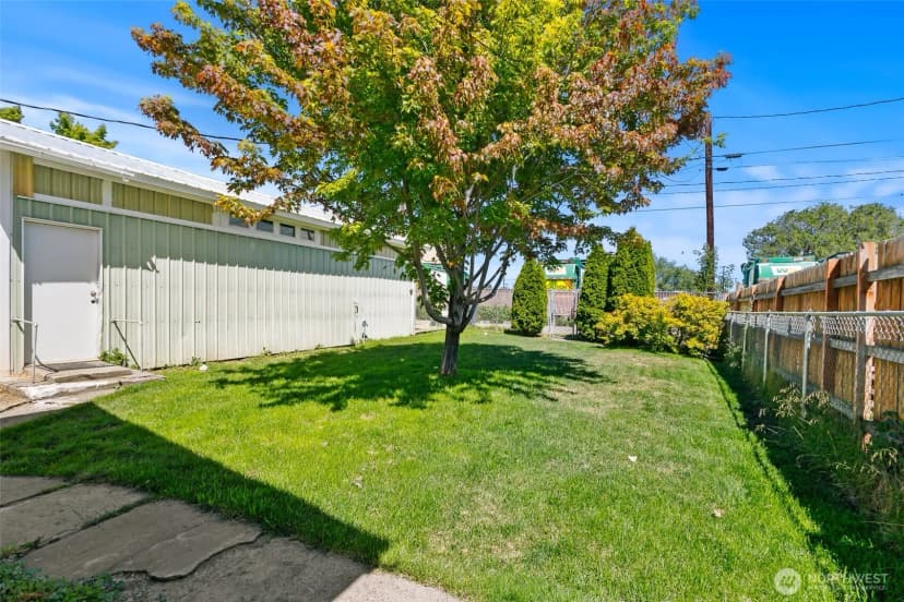 Property photo for 604 N Pacific Street, Ellensburg photo 3