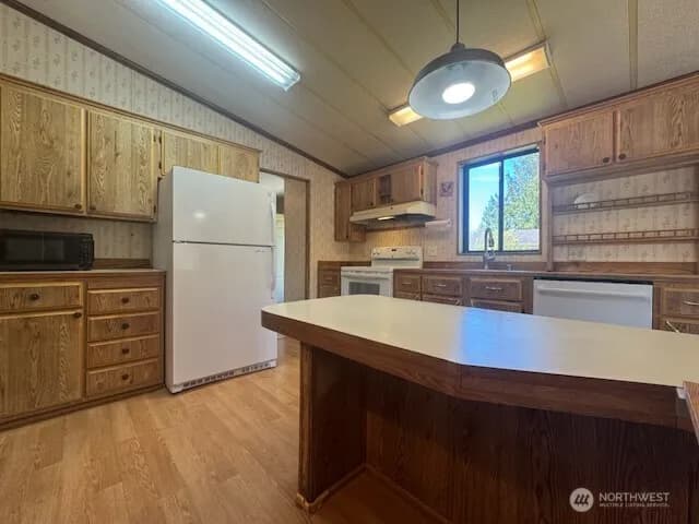 Property photo for 90 Baywood Village Road #44, Sequim photo 13