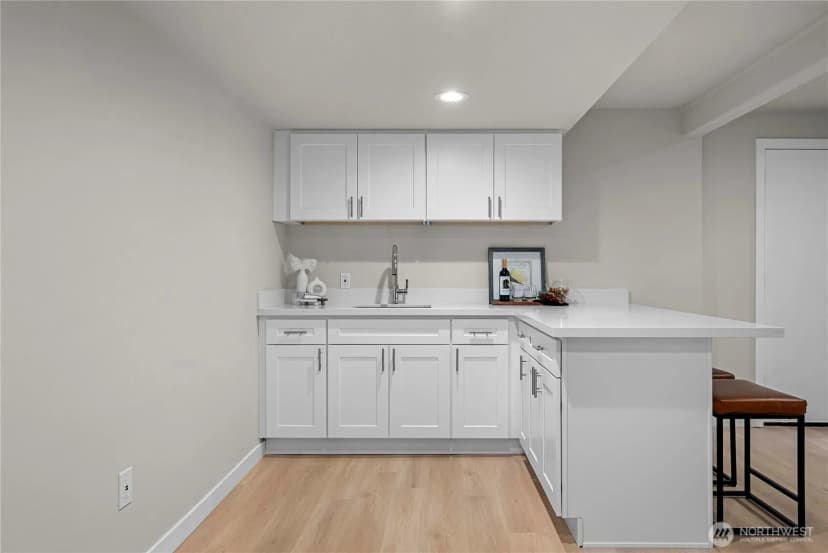Property photo for 6620 Ne 129th St, Kirkland photo 32