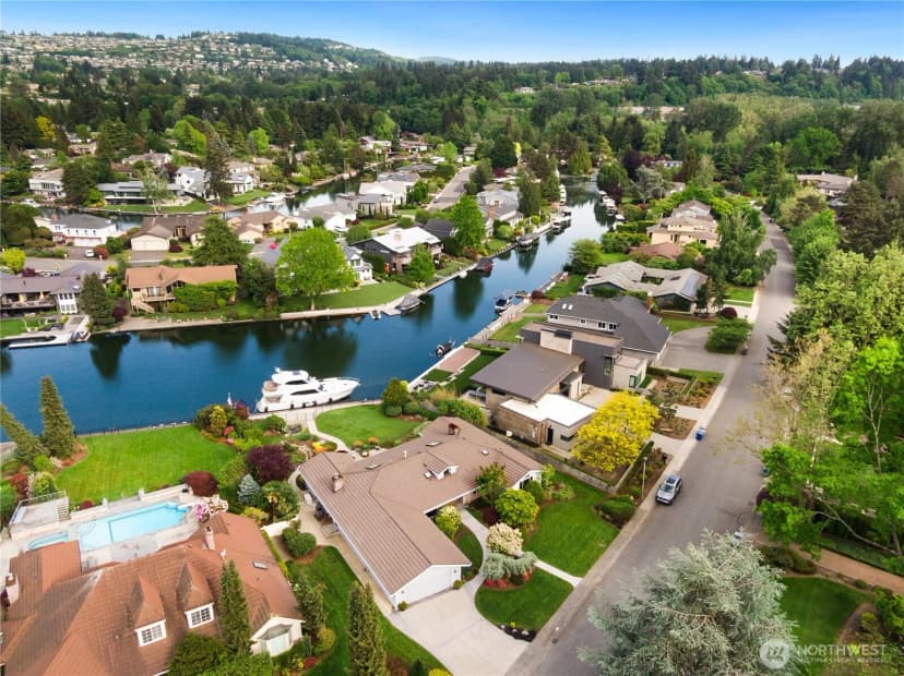 Property photo for 87 Cascade Key, Bellevue photo 37