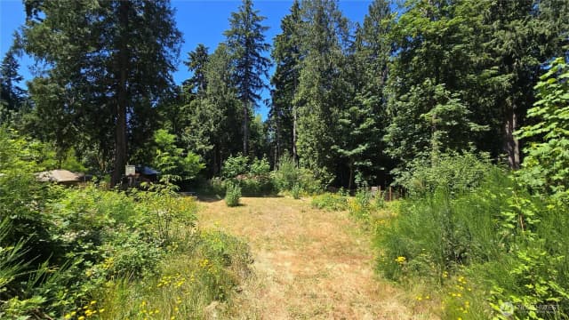 Property photo for 9287 Ne Spruce Avenue, Indianola photo 5
