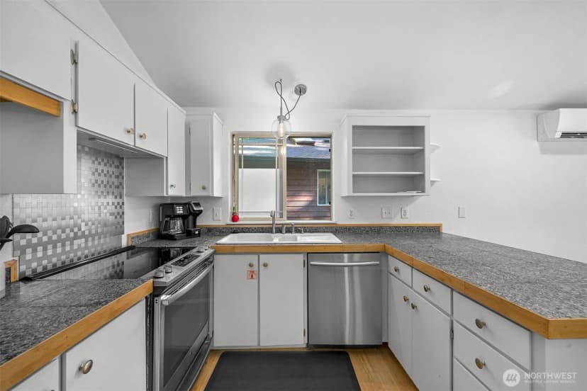 Property photo for 1 Sugarpine Place, Bellingham photo 18