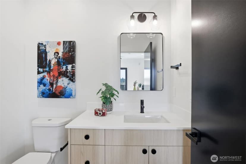 Property photo for 4517 A 35th Avenue S, Seattle photo 12