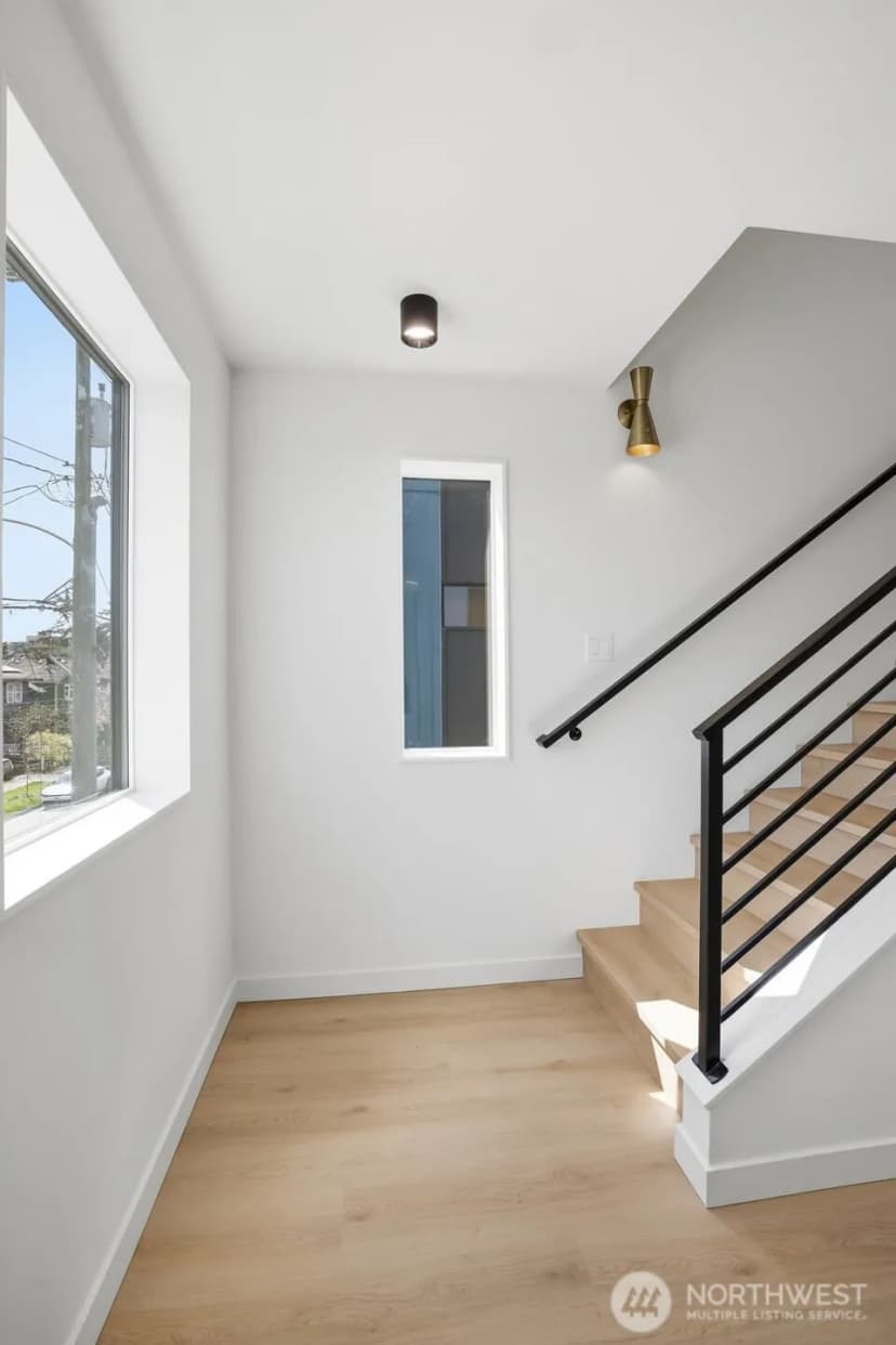 Property photo for 4517 A 35th Avenue S, Seattle photo 17