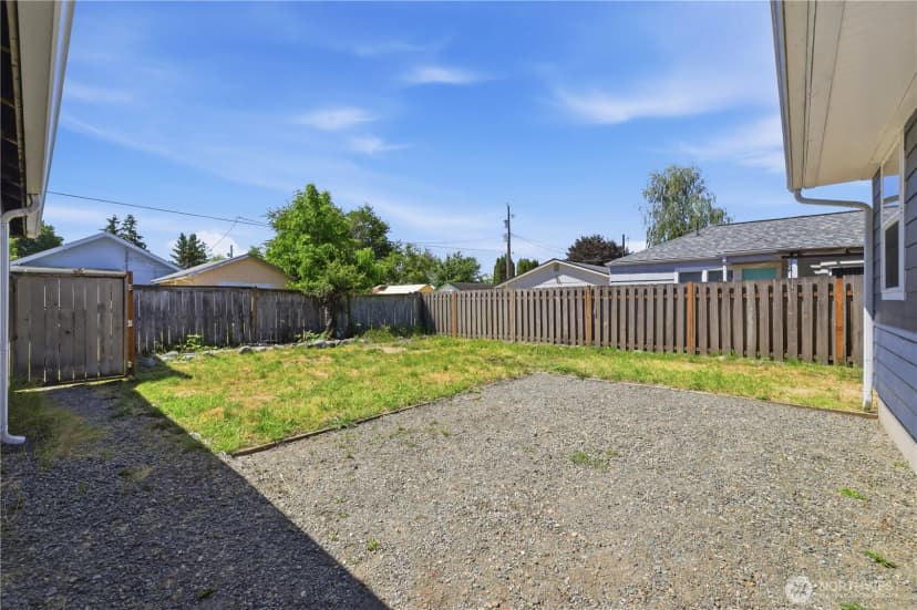 Property photo for 622 6th Street Se, Auburn photo 17