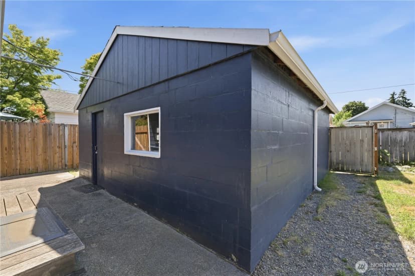 Property photo for 622 6th Street Se, Auburn photo 15