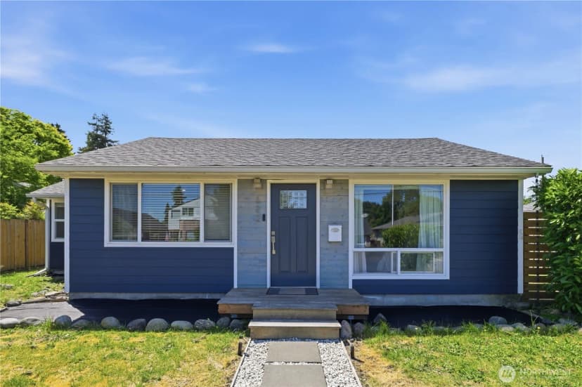 Property photo for 622 6th Street Se, Auburn