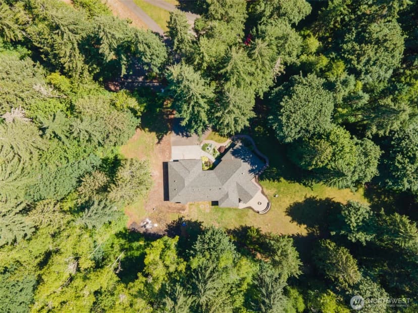 Property photo for 7335 Meridian Road Se, Olympia photo 4