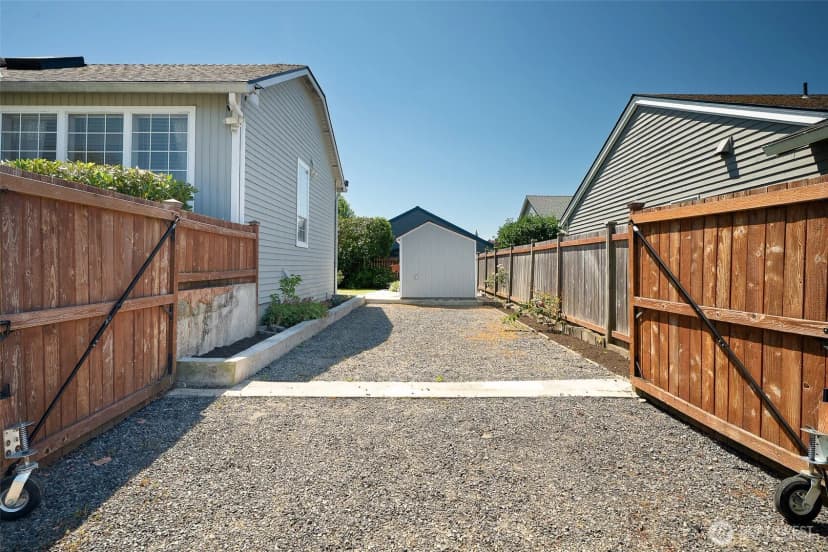 Property photo for 5726 67th Street Ne, Marysville photo 27