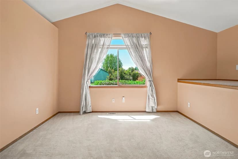 Property photo for 5726 67th Street Ne, Marysville photo 12