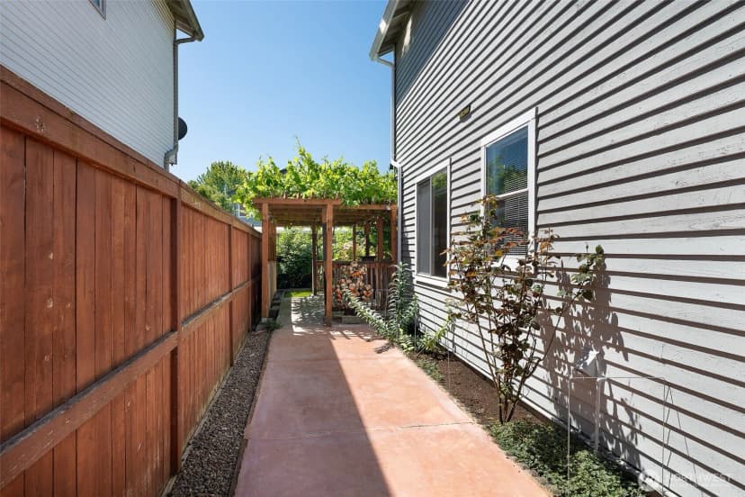 Property photo for 5726 67th Street Ne, Marysville photo 30