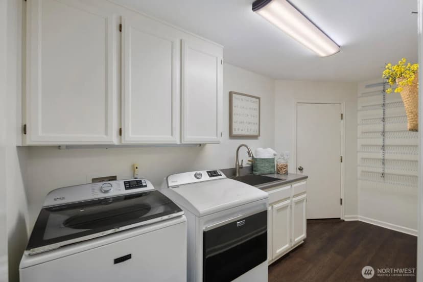 Property photo for 21603 Ne 22nd Court, Sammamish photo 31