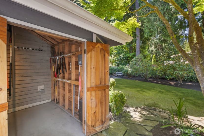 Property photo for 21603 Ne 22nd Court, Sammamish photo 37