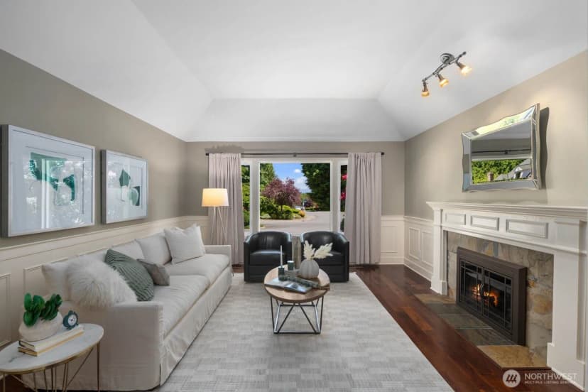 Property photo for 21603 Ne 22nd Court, Sammamish photo 14