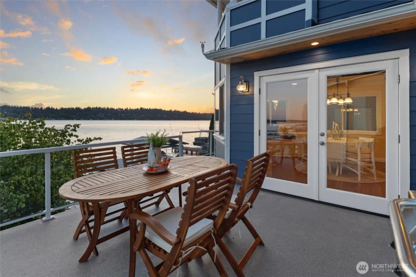 Property photo for 13133 Holmes Point Drive Ne, Kirkland photo 10