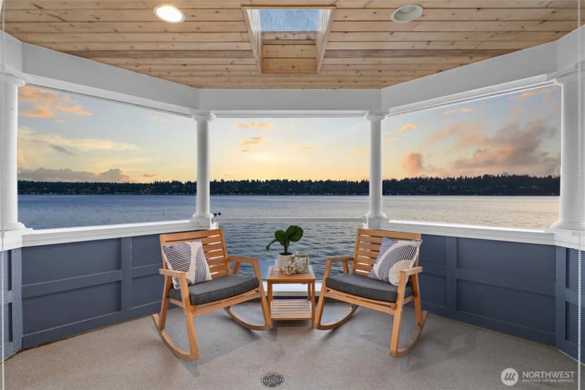 Property photo for 13133 Holmes Point Drive Ne, Kirkland photo 16