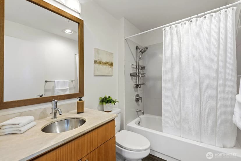 Property photo for 1711 E Olive Way #314, Seattle photo 13