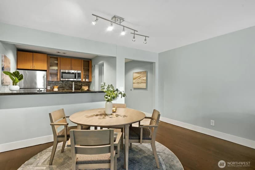 Property photo for 1711 E Olive Way #314, Seattle photo 7