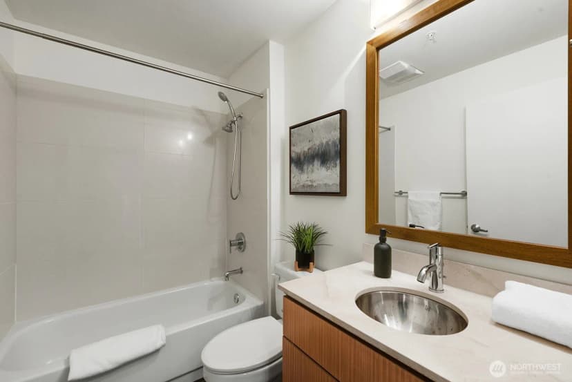 Property photo for 1711 E Olive Way #314, Seattle photo 15