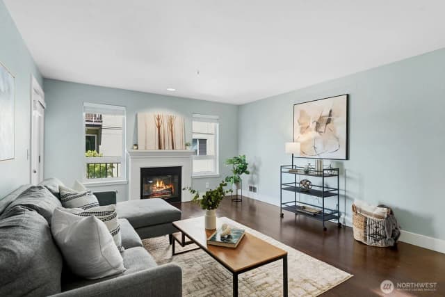 Property photo for 1711 E Olive Way #314, Seattle photo 3