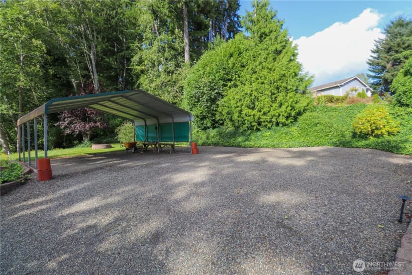 Property photo for 502 Val Vista Drive, Montesano photo 10