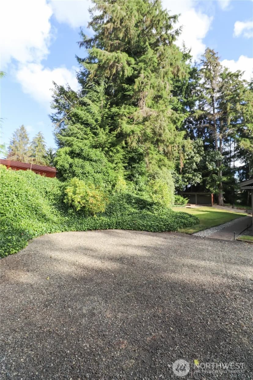 Property photo for 502 Val Vista Drive, Montesano photo 32