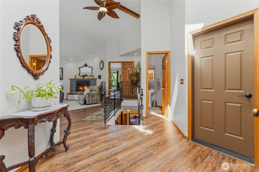 Property photo for 3870 Sunridge Ln, Wenatchee photo 11