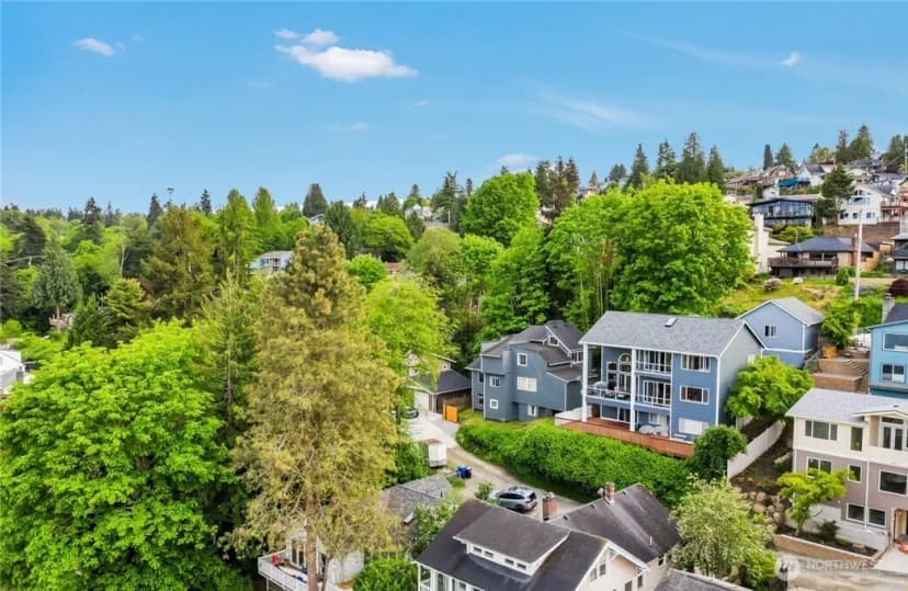 Property photo for 9844 Arrowsmith Avenue S, Seattle photo 37